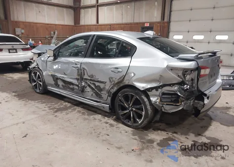 2021 Subaru Impreza Sport z USA, uszkodzony, nr VIN 4S3GKAM65M3600062